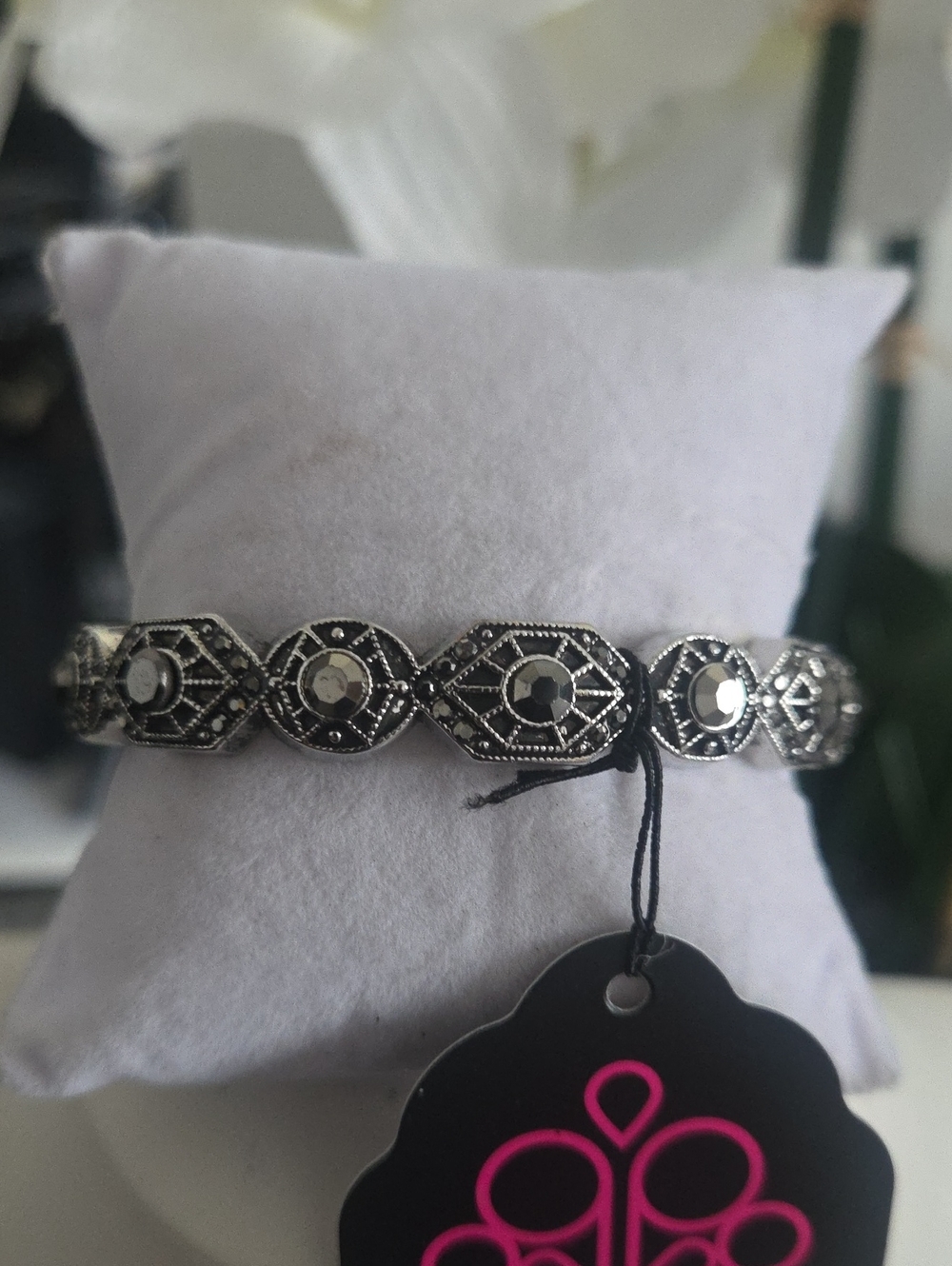 Paparazzi Opening Opulence Silver Bracelet NWT